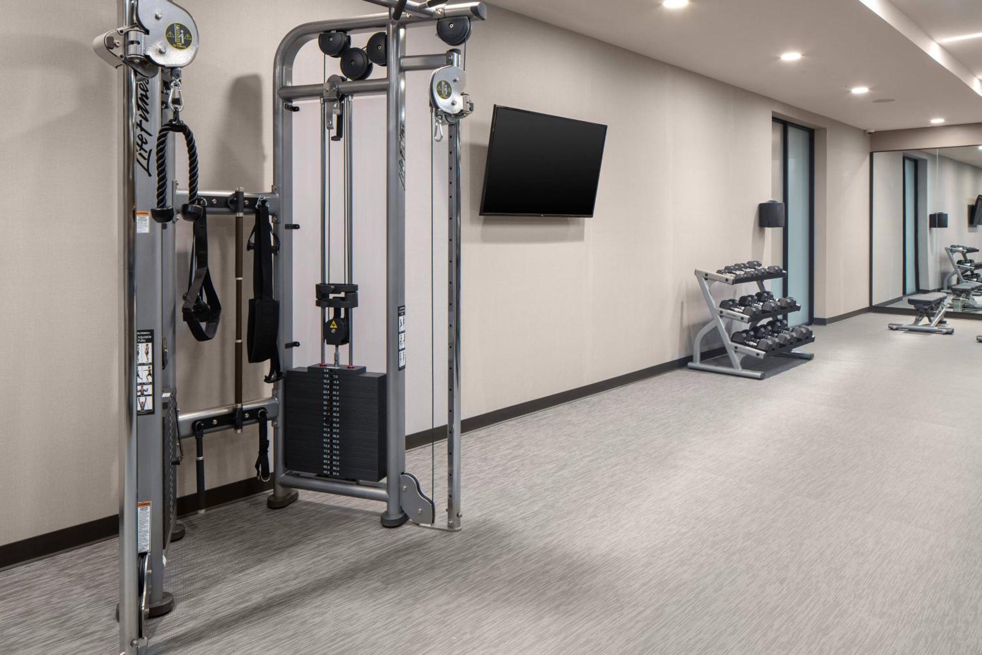Courtyard By Marriott Джеферсън Сити Екстериор снимка