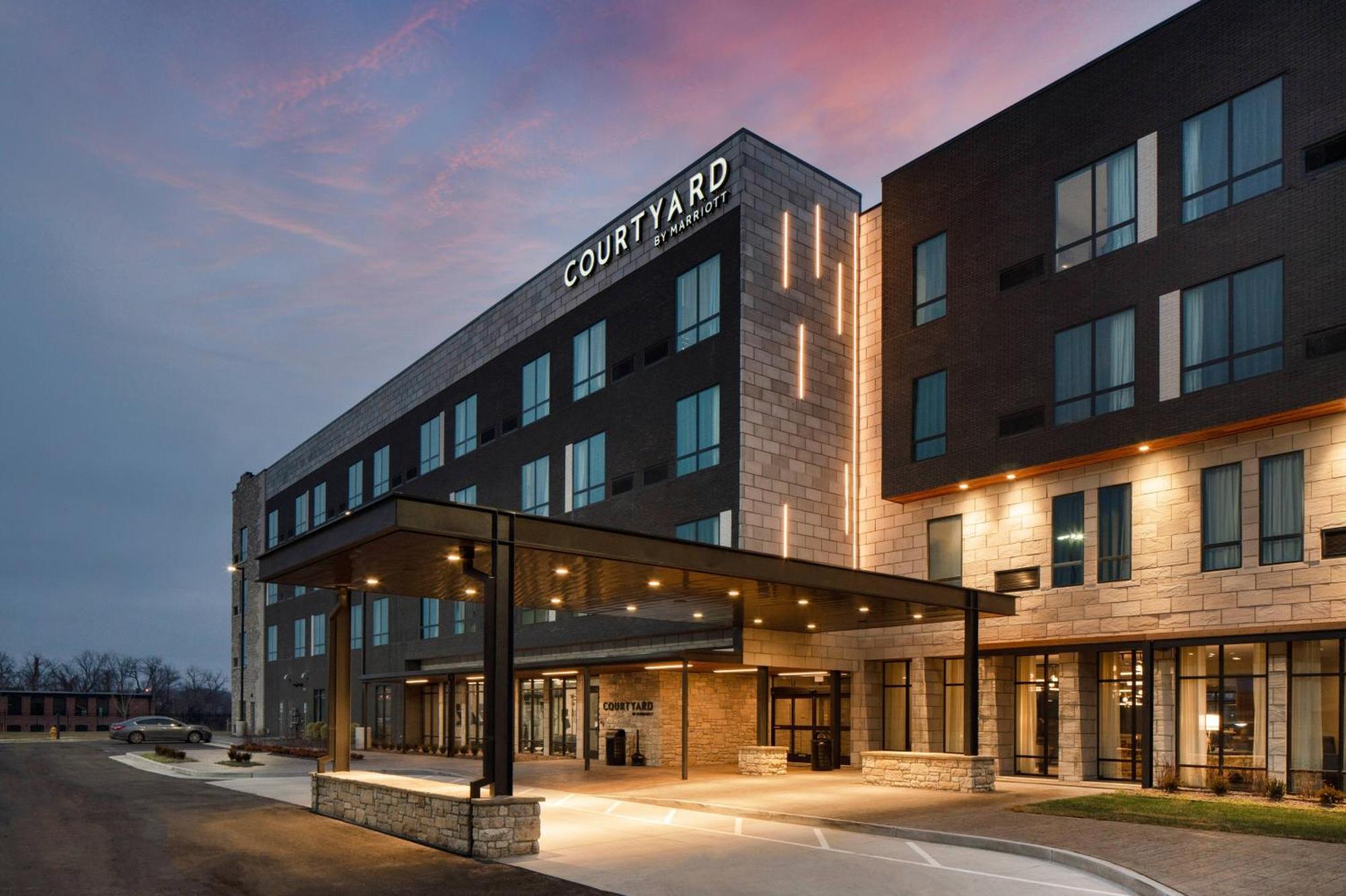Courtyard By Marriott Джеферсън Сити Екстериор снимка